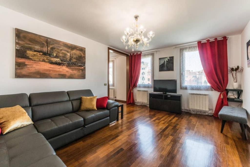 Rialto Apartment With Canal Grande View Venetië Buitenkant foto
