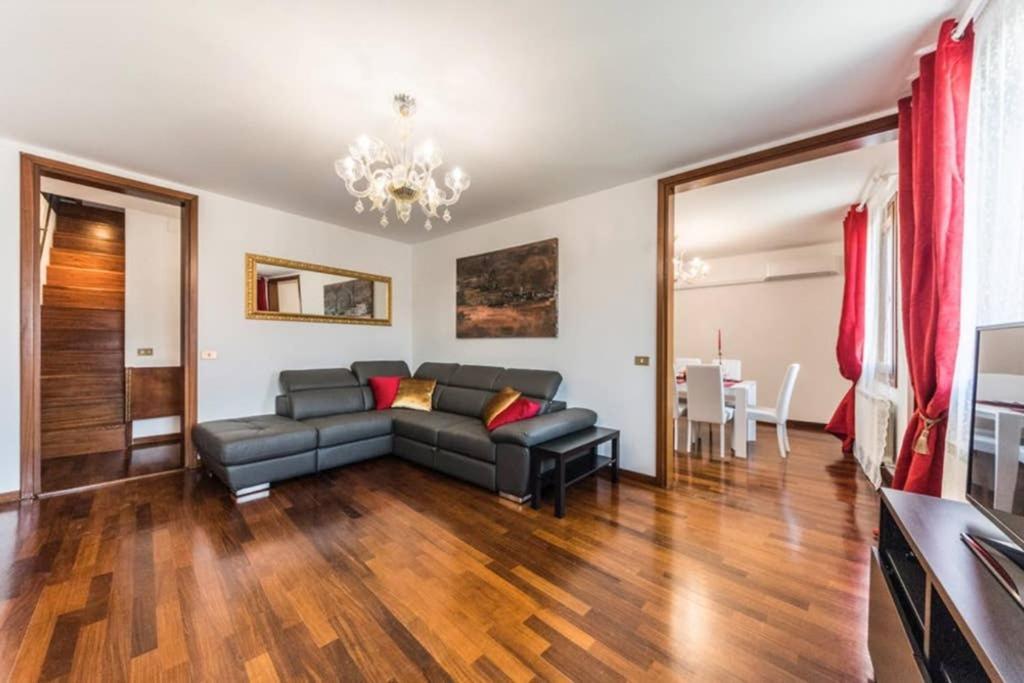 Rialto Apartment With Canal Grande View Venetië Buitenkant foto