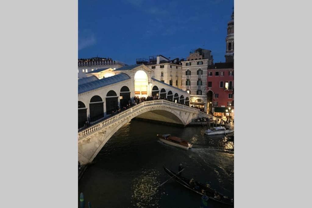 Rialto Apartment With Canal Grande View Venetië Buitenkant foto