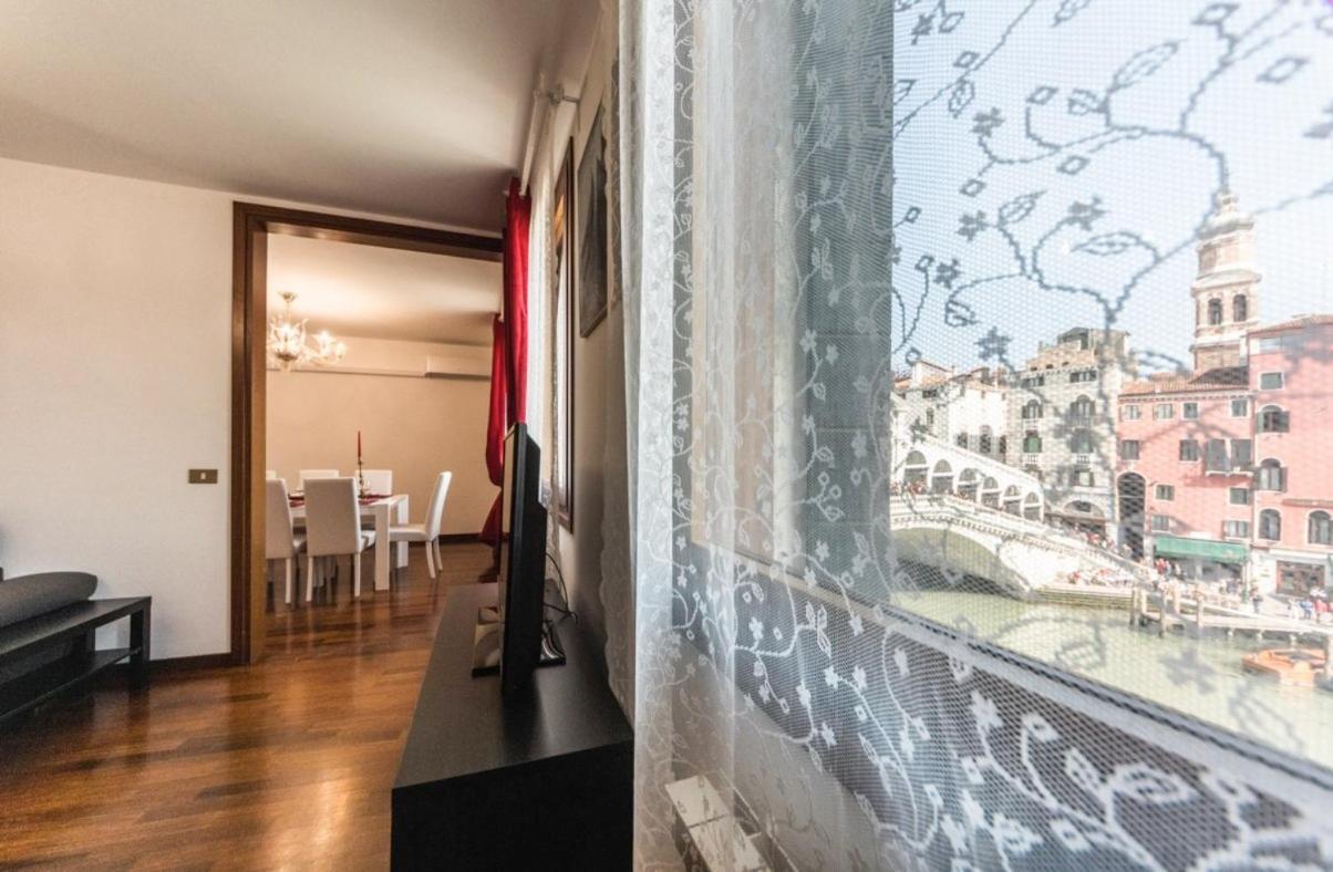Rialto Apartment With Canal Grande View Venetië Buitenkant foto